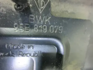 Foto de NO IDENTIFICADO PORSCHE MACAN (95BA) referencia 95B819079 foto 2