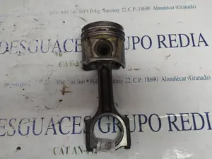 Foto de PISTON RENAULT LAGUNA III BERLINA referencia 10653