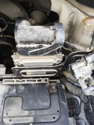 Foto de CENTRALITA MOTOR UCE KIA CEED (JD) 1.4 CAT (99 CV / 73 KW)