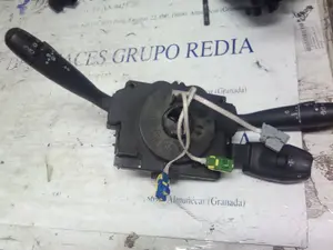 Foto de MANDO MULTIFUNCION CITROEN C5 BERLINA referencia 12268895 foto 2