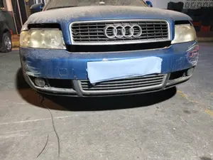Foto de REFUERZO PARAGOLPES DELANTERO AUDI A4 BERLINA (8E)
