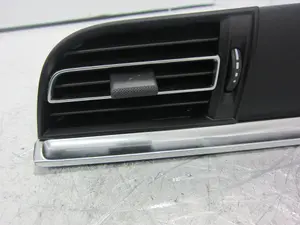 Foto de REJILLA AIREADORA PORSCHE MACAN (95BA) foto 3