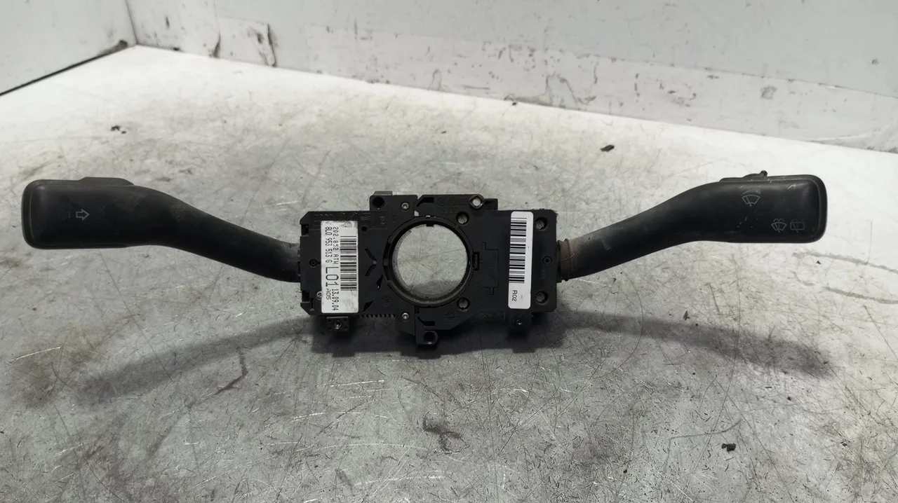 Foto de MANDO MULTIFUNCION SEAT TOLEDO (1M2) 1.9 TDI (110 CV / 81 KW) referencia 8L0953513G