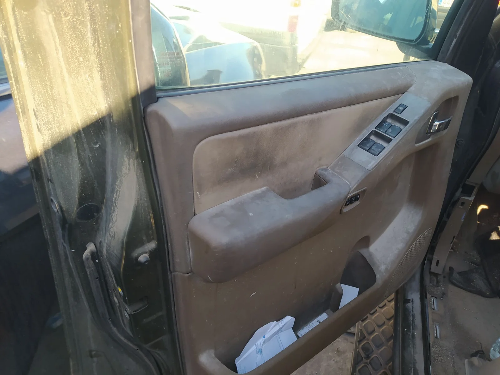 Foto de CERRADURA PUERTA DELANTERA IZQUIERDA NISSAN PATHFINDER (R51) 2.5 dCi Diesel CAT (171 CV / 126 KW) referencia 805014X00A