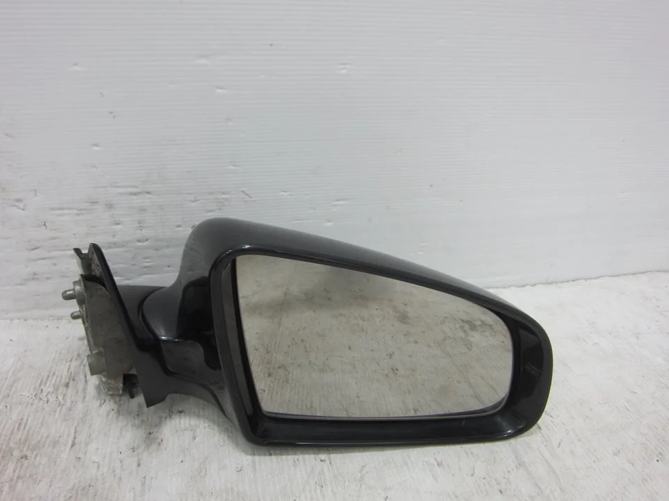 Foto de RETROVISOR DERECHO AUDI A4 BERLINA (8E) 2.0 16V FSI (150 CV / 110 KW) referencia 010681