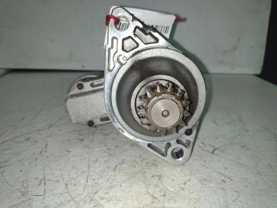 Foto de MOTOR ARRANQUE SKODA SUPERB COMBI (3V5) 2.0 TDI (190 CV / 140 KW) referencia 02E911022C