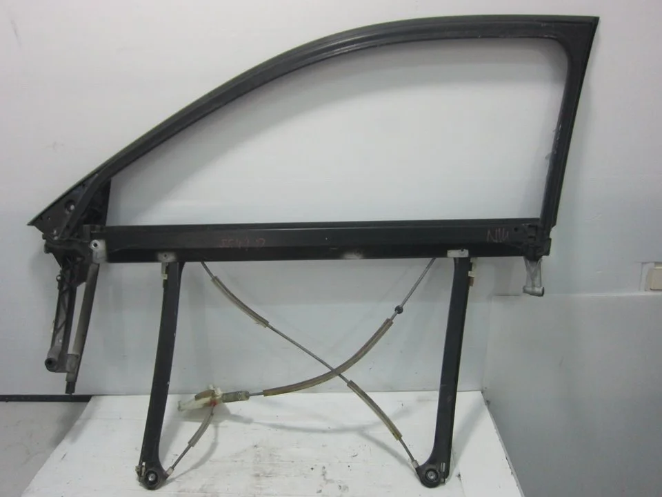 Foto de ELEVALUNAS DELANTERO DERECHO AUDI A3 (8P1) 1.9 TDI (105 CV / 77 KW) referencia 8P3837630