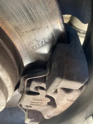 Foto de PINZA DE FRENO TRASERA IZQUIERDA BMW SERIE 5 BERLINA (E60) 3.0 24V CAT (231 CV / 170 KW) referencia 34216758057