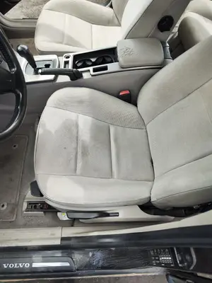 Foto de ASIENTO DELANTERO IZQUIERDO VOLVO V50 FAMILIAR 2.0 Diesel CAT (136 CV / 100 KW)