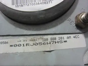 Foto de AIRBAG DELANTERO IZQUIERDO VOLKSWAGEN PASSAT BERLINA (3B3) 1.9 TDI (131 CV / 96 KW) referencia 3B0800201AM foto 4