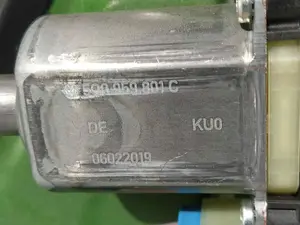 Foto de MOTOR ELEVALUNAS DELANTERO IZQUIERDO PORSCHE MACAN (95BA) referencia 5Q0959802C foto 2