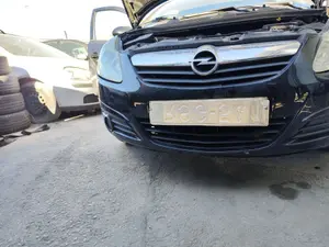 Foto de PARAGOLPES DELANTERO OPEL CORSA D 1.2 16V CAT (Z 12 XEP / LB4) (80 CV / 59 KW) foto 2