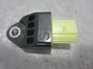 Foto de SENSOR LEXUS RX (GGL1/GYL1) 3.5 V6 24V CAT (249 CV / 183 KW) referencia 8983148040