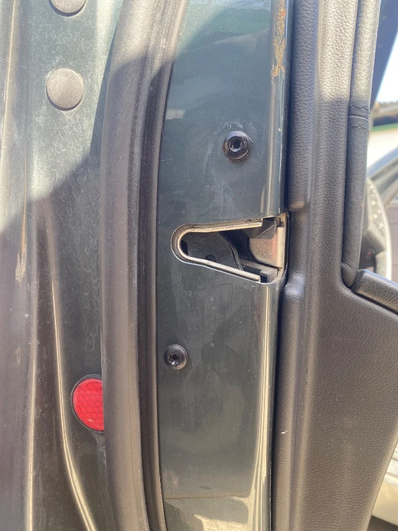 Foto de CERRADURA PUERTA DELANTERA IZQUIERDA BMW SERIE 5 BERLINA (E60) 3.0 24V CAT (231 CV / 170 KW) referencia 51217202143