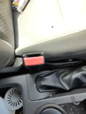 Foto de PRETENSOR AIRBAG IZQUIERDO FORD FOCUS BERLINA (CAP) 1.6 TDCi CAT (90 CV / 66 KW)