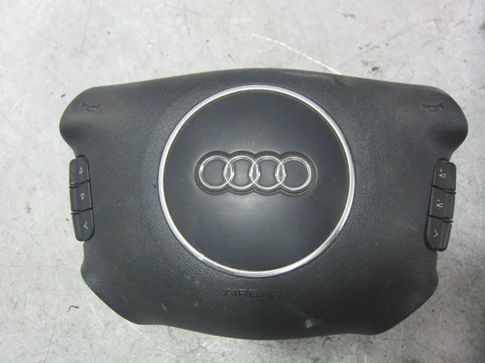 Foto de AIRBAG DELANTERO IZQUIERDO AUDI A6 BERLINA (4B2) 2.4 V6 30V CAT (BDV) (170 CV / 125 KW) referencia 8 E 880201AB