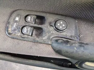 Foto de MANDO ELEVALUNAS DELANTERO IZQUIERDO ALFA ROMEO 147 (190) 1.9 JTD CAT (110 CV / 81 KW)