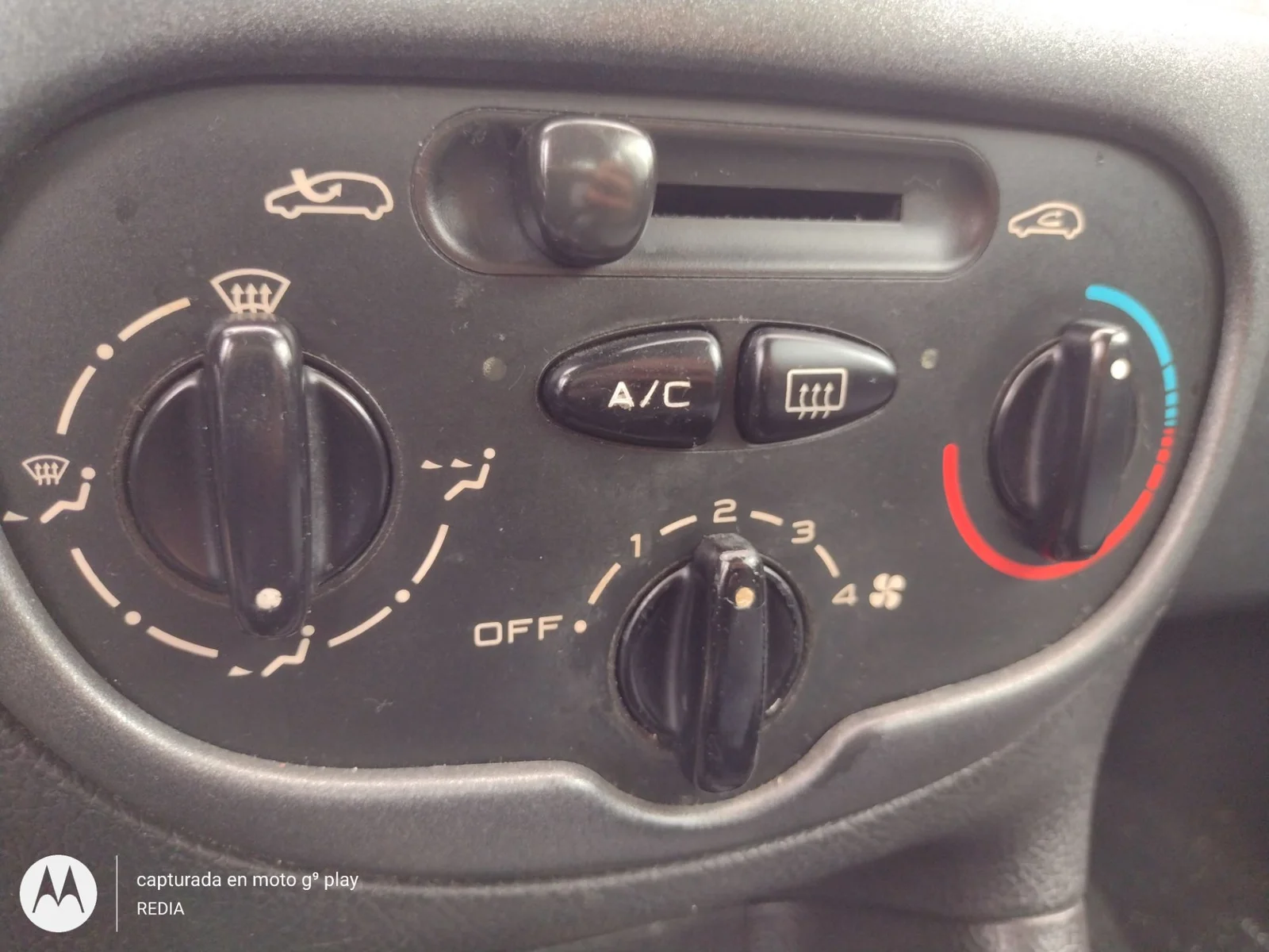 Foto de MANDO CALEFACCION / AIRE ACONDICIONADO PEUGEOT 206 1.4 HDi (68 CV / 50 KW)