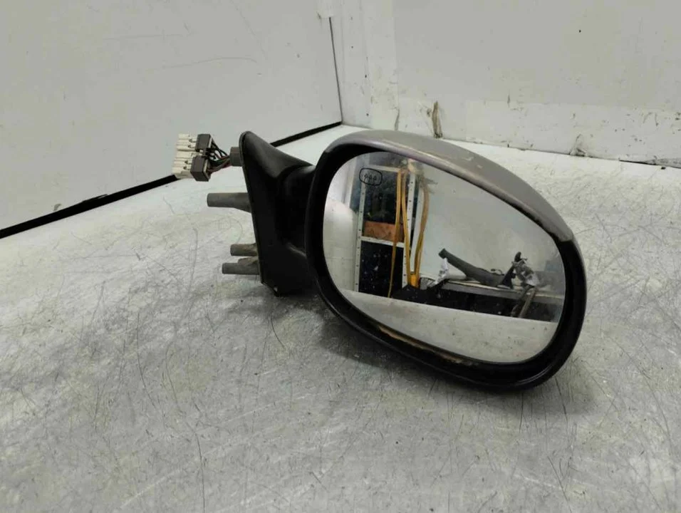 Foto de RETROVISOR DERECHO CITROEN XSARA PICASSO 2.0 HDi CAT (RHY / DW10TD) (90 CV / 66 KW) referencia 96314899XX