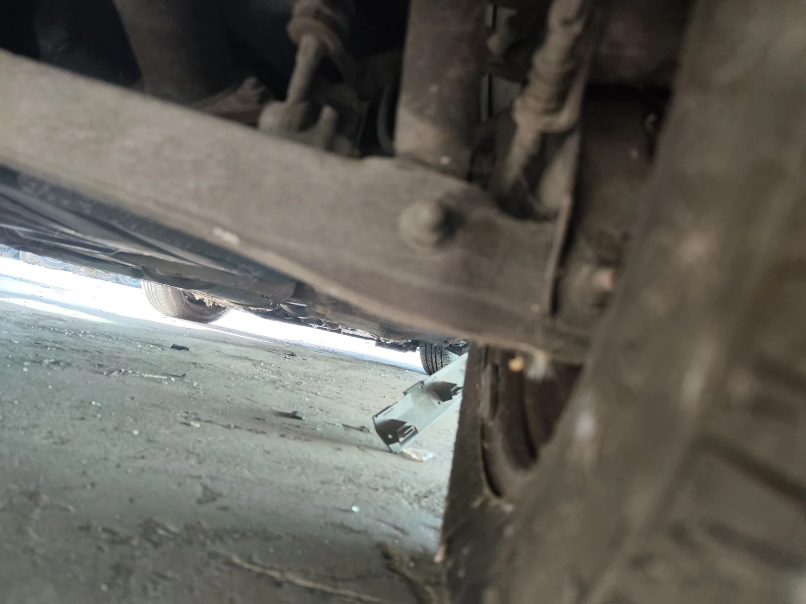 Foto de BRAZO SUSPENSION TRASERO DERECHO VOLVO S40 BERLINA 1.9 Diesel CAT (116 CV / 85 KW) referencia 30620756