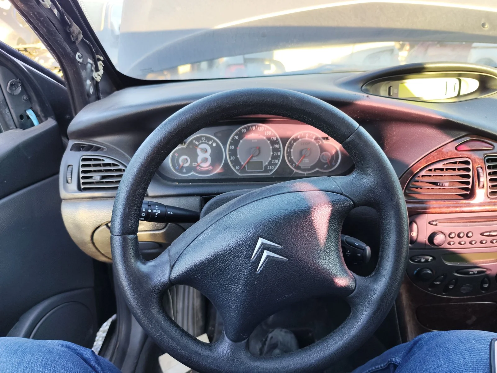 Foto de VOLANTE CITROEN C5 BERLINA 2.0 HDi (109 CV / 80 KW)
