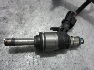 Foto de INYECTOR PORSCHE MACAN (95BA) referencia 06L906A06