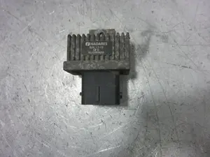 Foto de CAJA PRECALENTAMIENTO NISSAN CABSTAR E 3.0 Diesel (120 CV / 88 KW) referencia 9640469680 foto 11