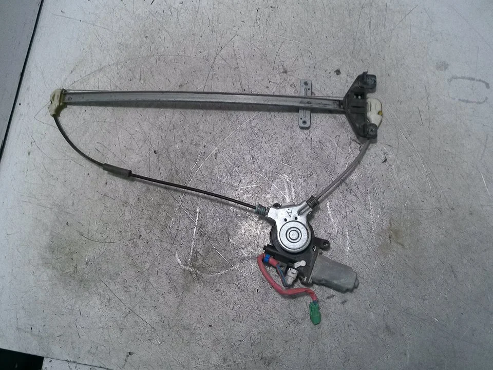 Foto de ELEVALUNAS TRASERO DERECHO HONDA CR-V (RD8) 2.0 VTEC CAT (150 CV / 110 KW) referencia 72710S9A013 |