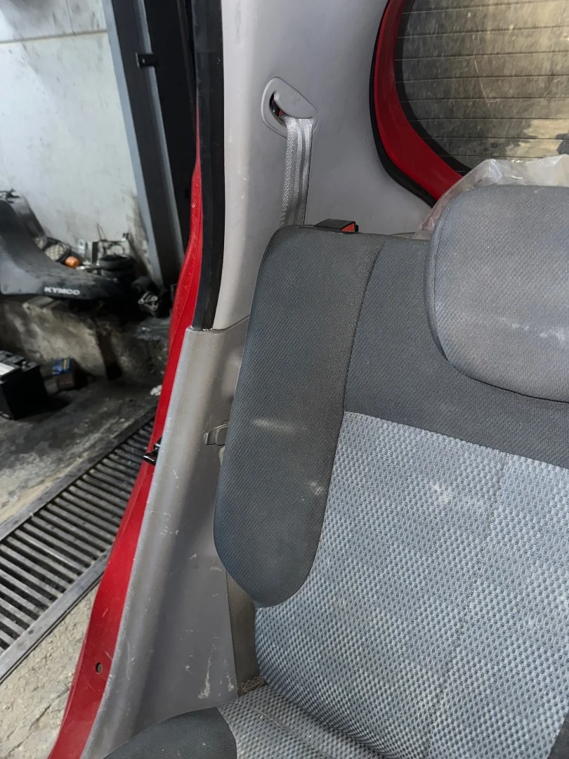 Foto de CINTURON SEGURIDAD TRASERO DERECHO KIA PICANTO (SA) 1.1 CAT (65 CV / 48 KW)