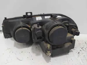 Foto de FARO DERECHO ALFA ROMEO 156 (116) 1.6 16V CAT (120 CV / 88 KW) referencia 60620134 foto 3