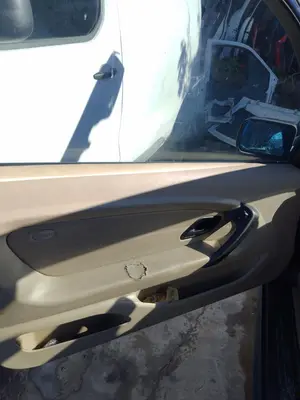 Foto de ELEVALUNAS DELANTERO IZQUIERDO BMW SERIE 3 COMPACTO (E46) 2.0 16V Diesel CAT (150 CV / 110 KW)