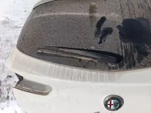Foto de MOTOR LIMPIA TRASERO ALFA ROMEO GIULIETTA (191) 1.6 JTDM CAT (105 CV / 77 KW)