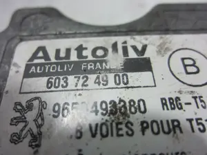 Foto de CENTRALITA AIRBAG PEUGEOT 307 BERLINA (S2) 1.6 HDi CAT (9HZ / DV6TED4) (109 CV / 80 KW) referencia 603724900 foto 4