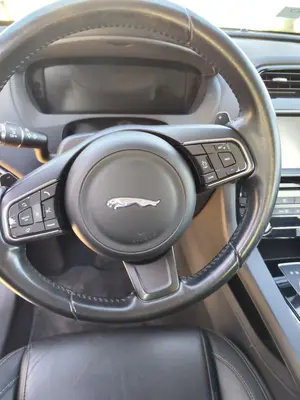 Foto de AIRBAG DELANTERO IZQUIERDO JAGUAR F-PACE 3.0 V6 Diesel CAT (301 CV / 221 KW) referencia T2H29924PVJ