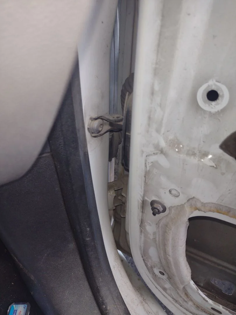 Foto de RETENEDOR PUERTA RENAULT MEGANE III BERLINA 5P 1.5 dCi Diesel CAT (86 CV / 63 KW) referencia 804303543R