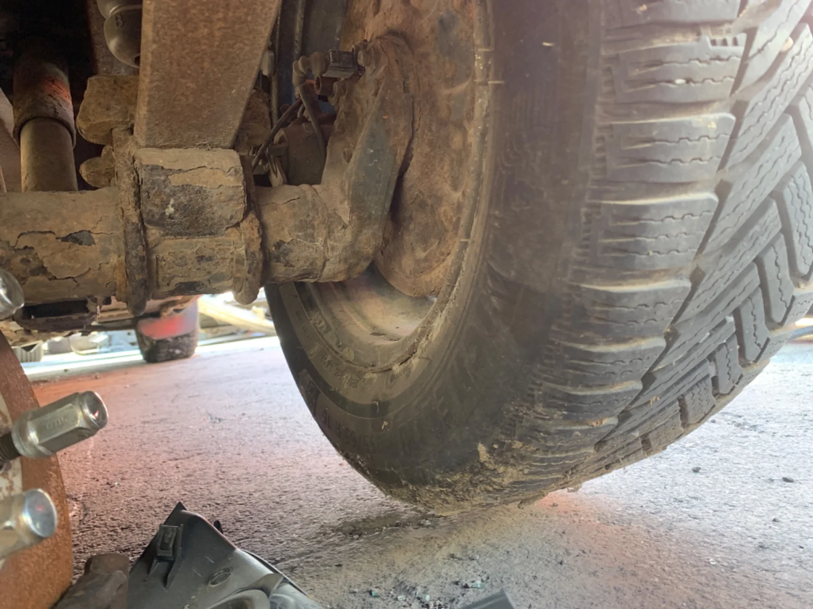 Foto de PINZA DE FRENO TRASERA DERECHA VOLKSWAGEN CADDY (2K)(02.2004) 2.0 SDI (69 CV / 51 KW) referencia 2K0615424B