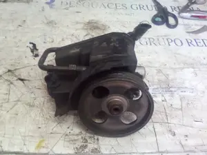 Foto de BOMBA DIRECCION PEUGEOT 206 referencia 9631411580 foto 3