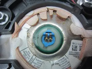 Foto de AIRBAG DELANTERO IZQUIERDO CITROEN C4 CACTUS 1.2 12V VTi (82 CV / 60 KW) referencia 98012181ZD foto 4