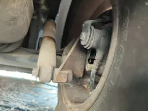 Foto de PINZA DE FRENO TRASERA DERECHA RENAULT LAGUNA (B56) 2.0  (113 CV / 83 KW)