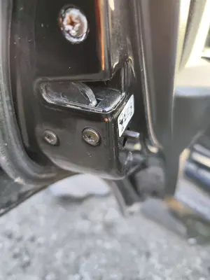 Foto de CERRADURA PUERTA TRASERA IZQUIERDA HYUNDAI TERRACAN (HP) 2.9 CRDi CAT (150 CV / 110 KW)