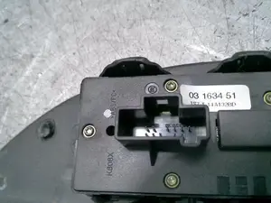 Foto de MANDO ELEVALUNAS DELANTERO IZQUIERDO FORD MONDEO BERLINA (GE) 2.0 16V DI TD CAT (116 CV / 85 KW) referencia 1S7T14A132BD foto 3