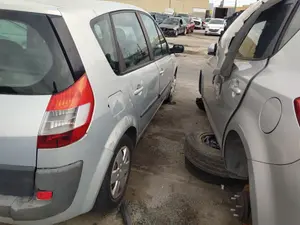Foto de PARAGOLPES TRASERO RENAULT SCENIC II (JM) 1.6 16V (113 CV / 83 KW) referencia 7701474785
