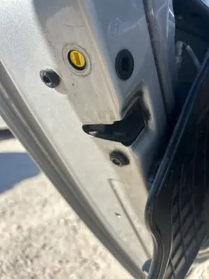 Foto de CERRADURA PUERTA TRASERA IZQUIERDA AUDI A3 SPORTBACK (8PA) 2.0 16V TFSI (200 CV / 147 KW) referencia 4F0839016