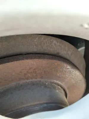 Foto de MANGUETA TRASERA DERECHA MAZDA 3 BERLINA (BK) 1.6 16V CAT (105 CV / 77 KW)