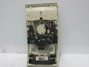 Foto de LUZ INTERIOR AUDI A6 BERLINA (4F2) 4.2 V8 40V (335 CV / 246 KW) referencia 4F0951177 foto 3