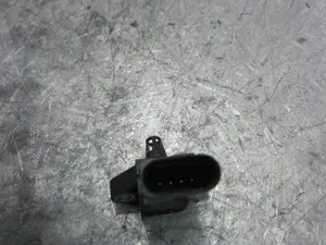 Foto de SENSOR PRESION PORSCHE MACAN (95BA) referencia 02811002977 foto 2