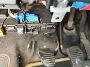 Foto de PEDAL EMBRAGUE CITROEN XSARA BERLINA 1.6 16V CAT (NFU / TU5JP4) (109 CV / 80 KW) referencia 15255096