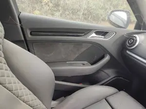 Foto de GUARNECIDO PUERTA DELANTERA IZQUIERDA AUDI RS 3 SPORTBACK (8VA) 2.5 20V TFSI (367 CV / 270 KW)