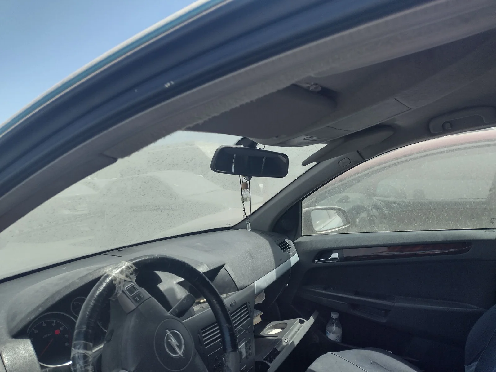 Foto de RETROVISOR INTERIOR OPEL ASTRA H BERLINA 1.6 16V (105 CV / 77 KW)