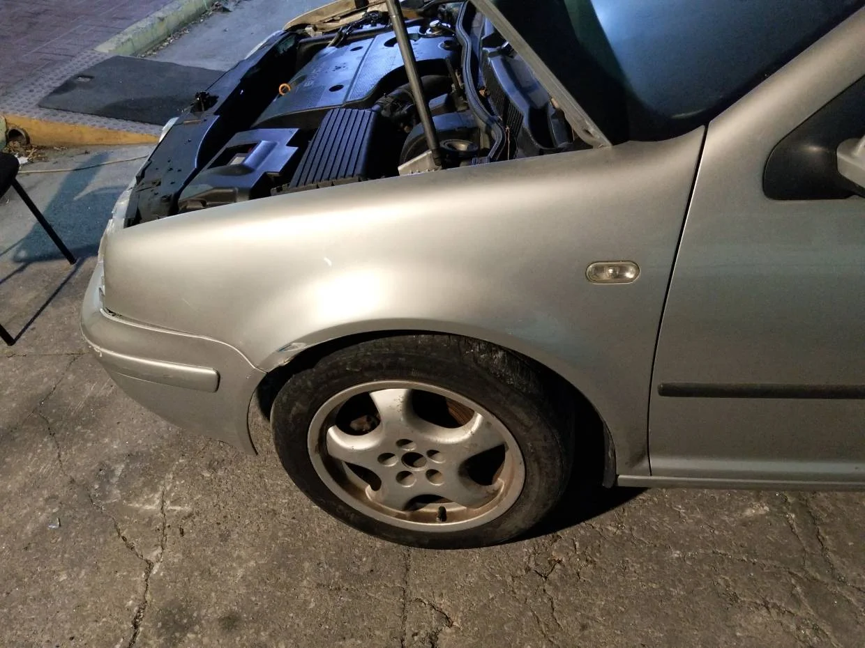 Foto de ALETA DELANTERA IZQUIERDA VOLKSWAGEN GOLF IV BERLINA (1J1)(10.1997)